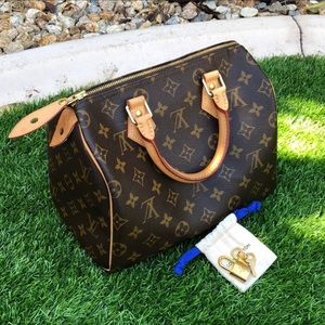Authentic Louis Vuitton Speedy 25 bag
